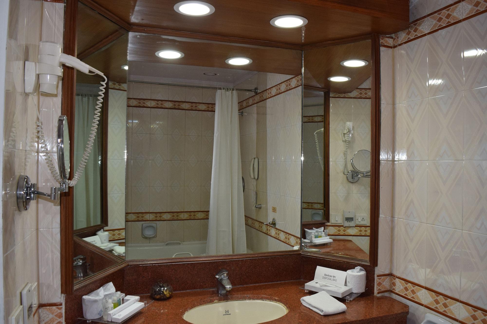 Hotel Samrat, New Delhi Extérieur photo