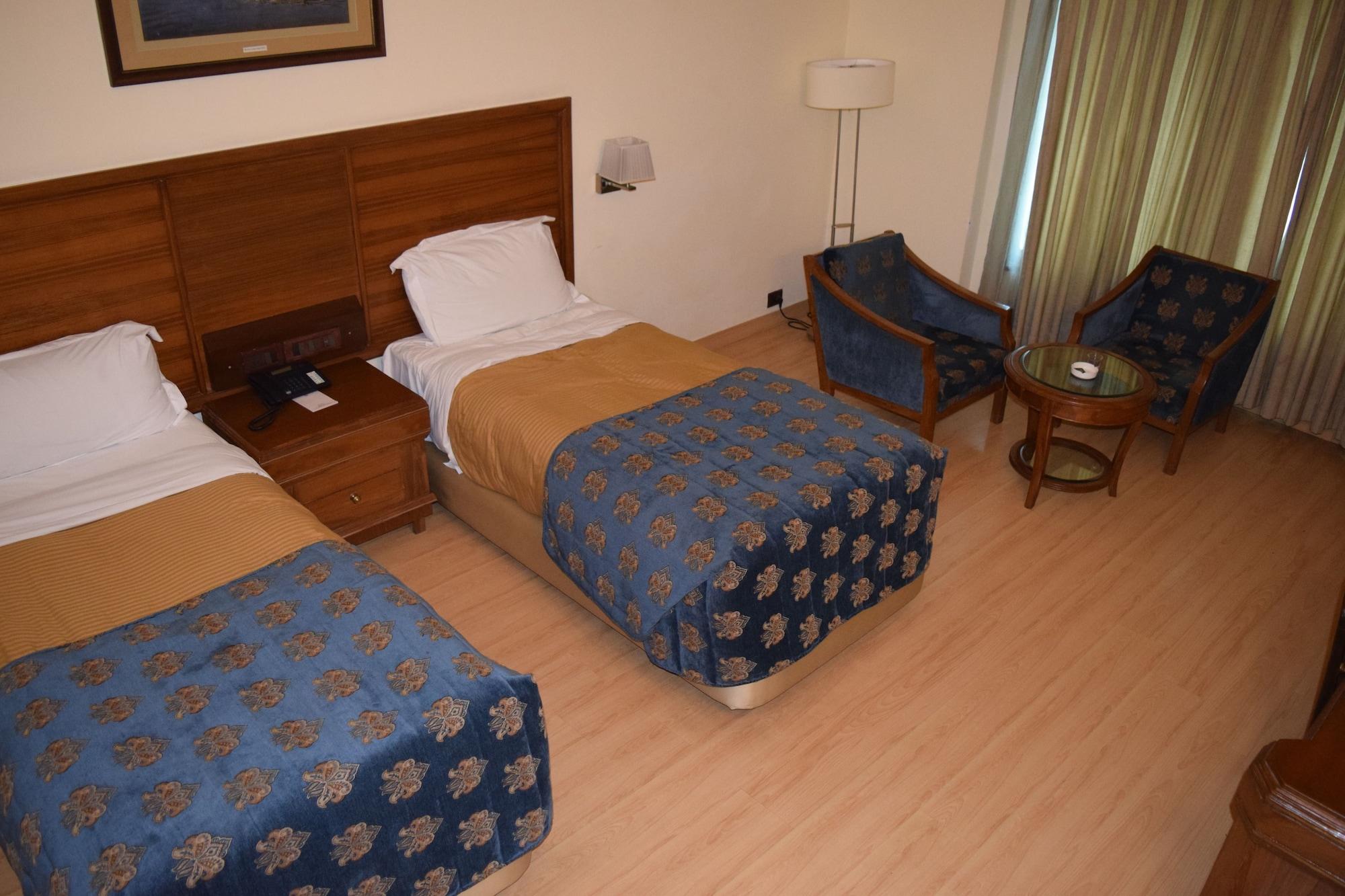Hotel Samrat, New Delhi Extérieur photo