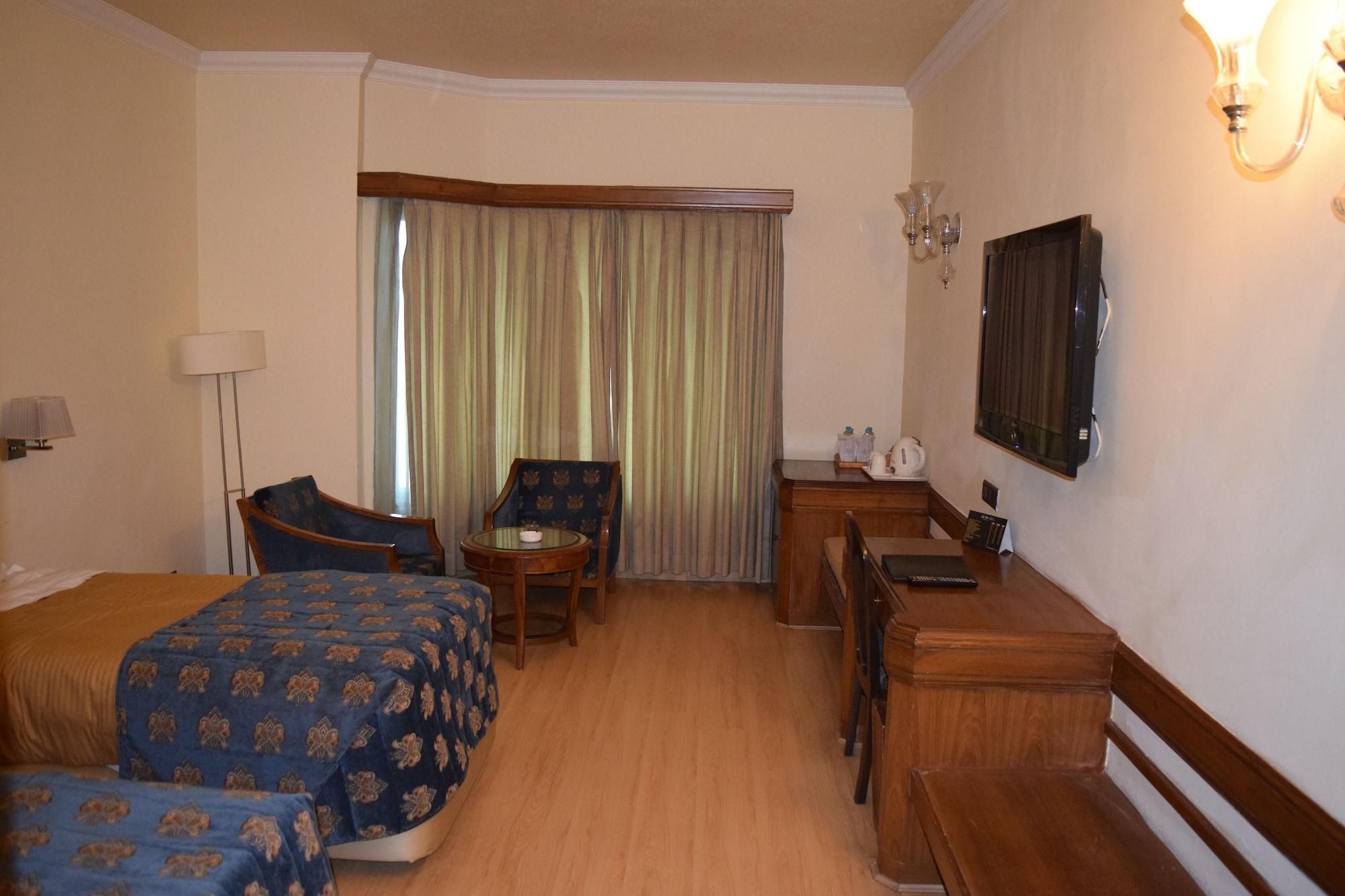 Hotel Samrat, New Delhi Extérieur photo