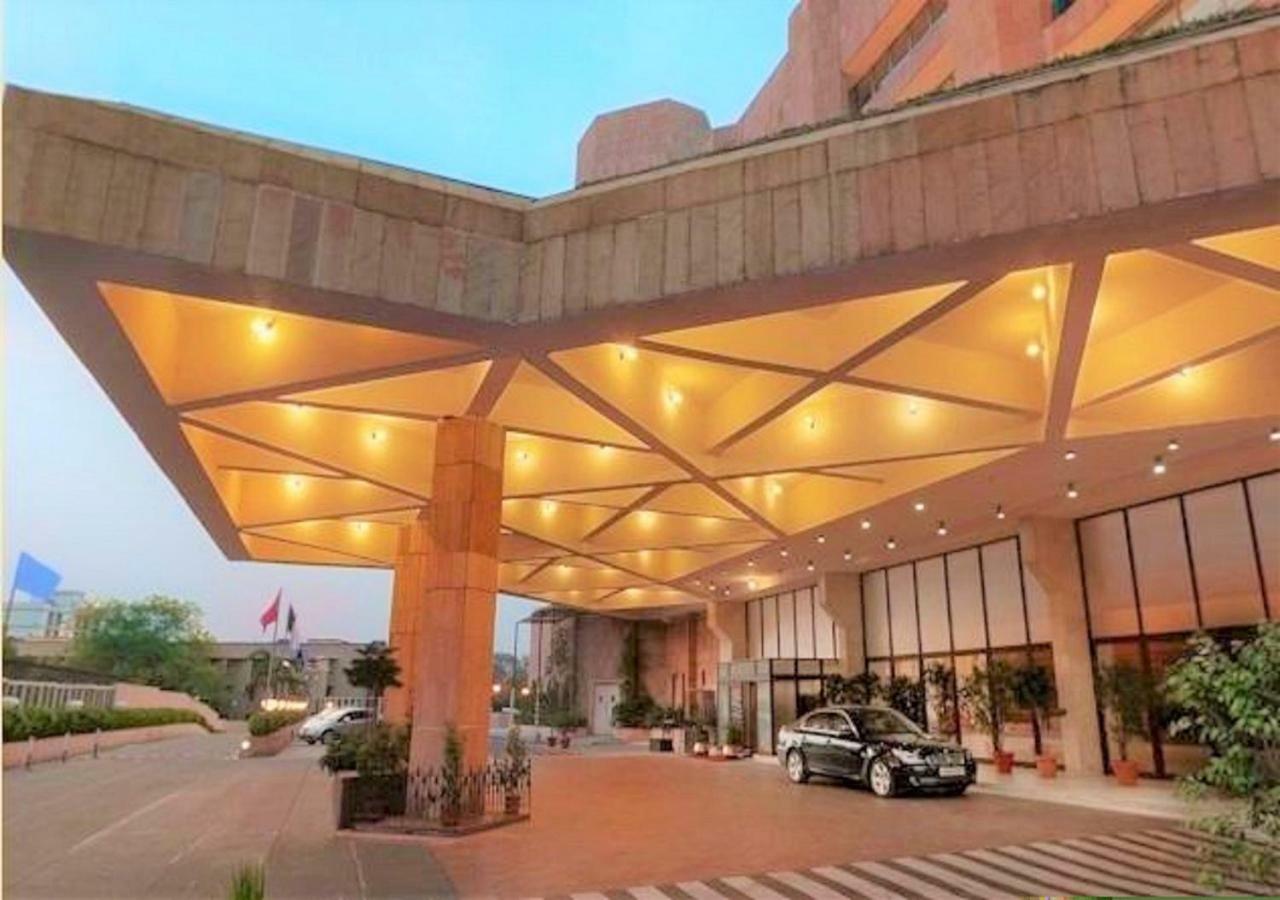 Hotel Samrat, New Delhi Extérieur photo