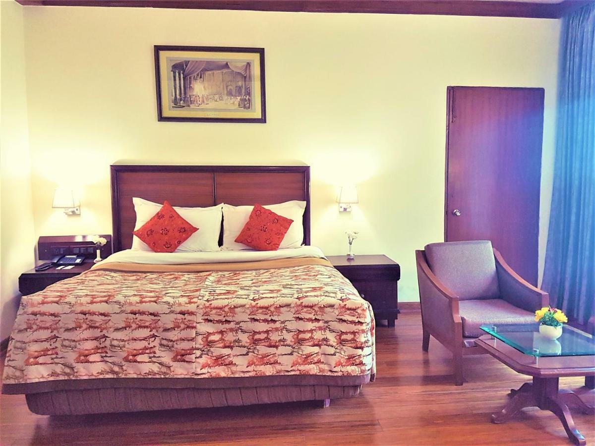 Hotel Samrat, New Delhi Extérieur photo