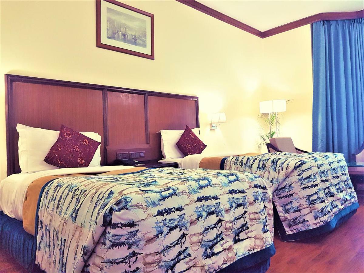 Hotel Samrat, New Delhi Extérieur photo