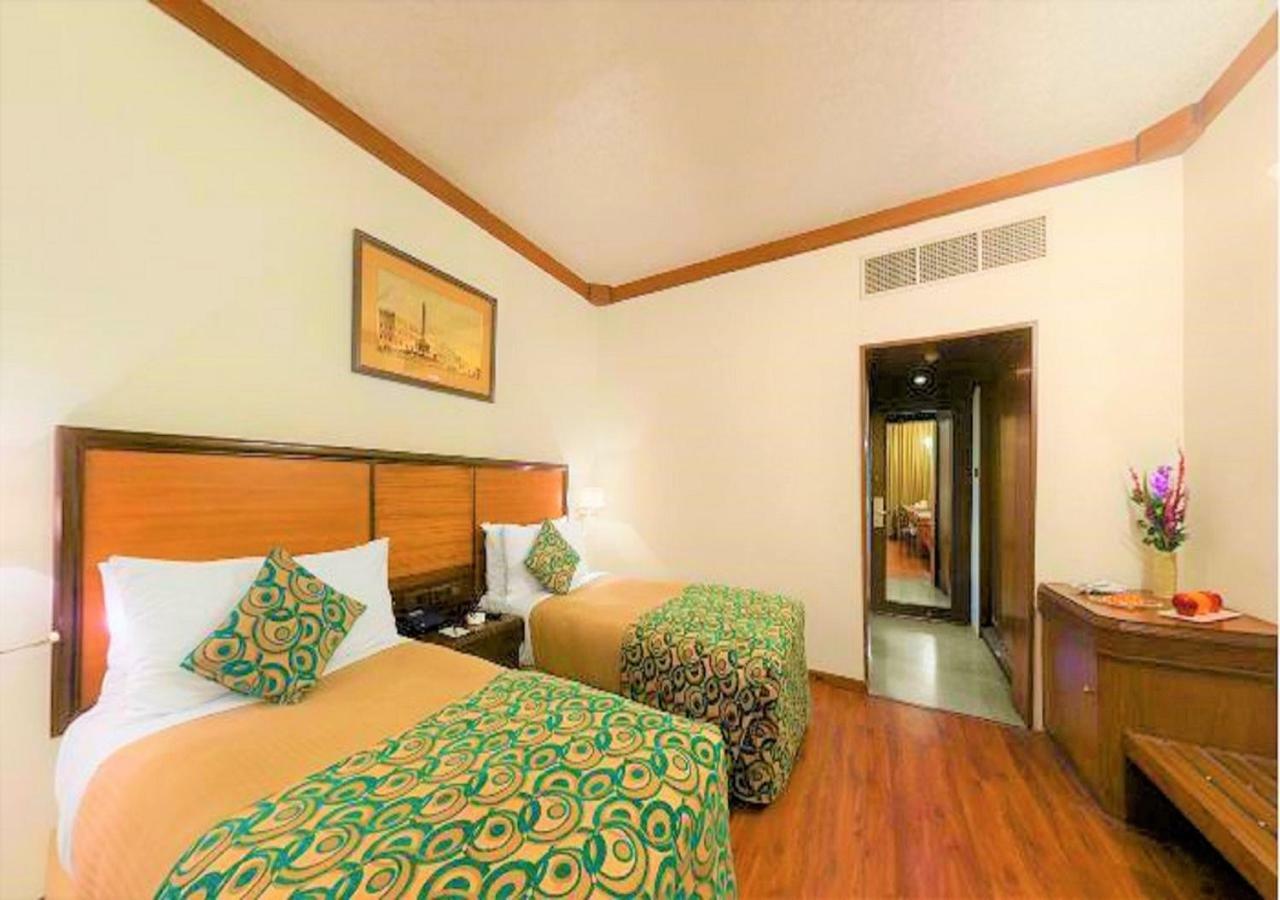 Hotel Samrat, New Delhi Extérieur photo