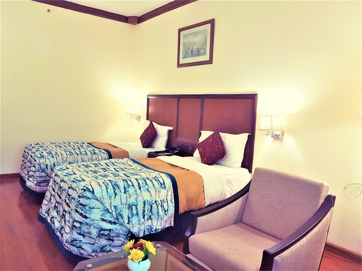 Hotel Samrat, New Delhi Extérieur photo