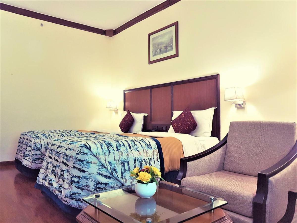 Hotel Samrat, New Delhi Extérieur photo